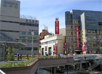 蛍池・豊中駅